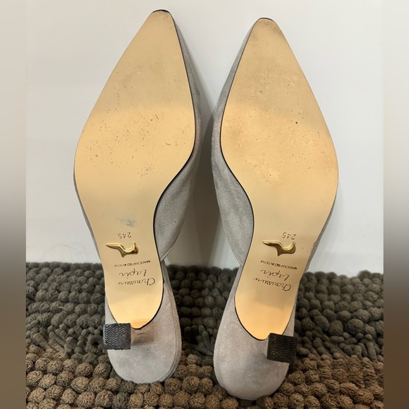 Handcrafted Chaussure Lapin Gray Suede Mules with Buckle - Picture 4 of 5